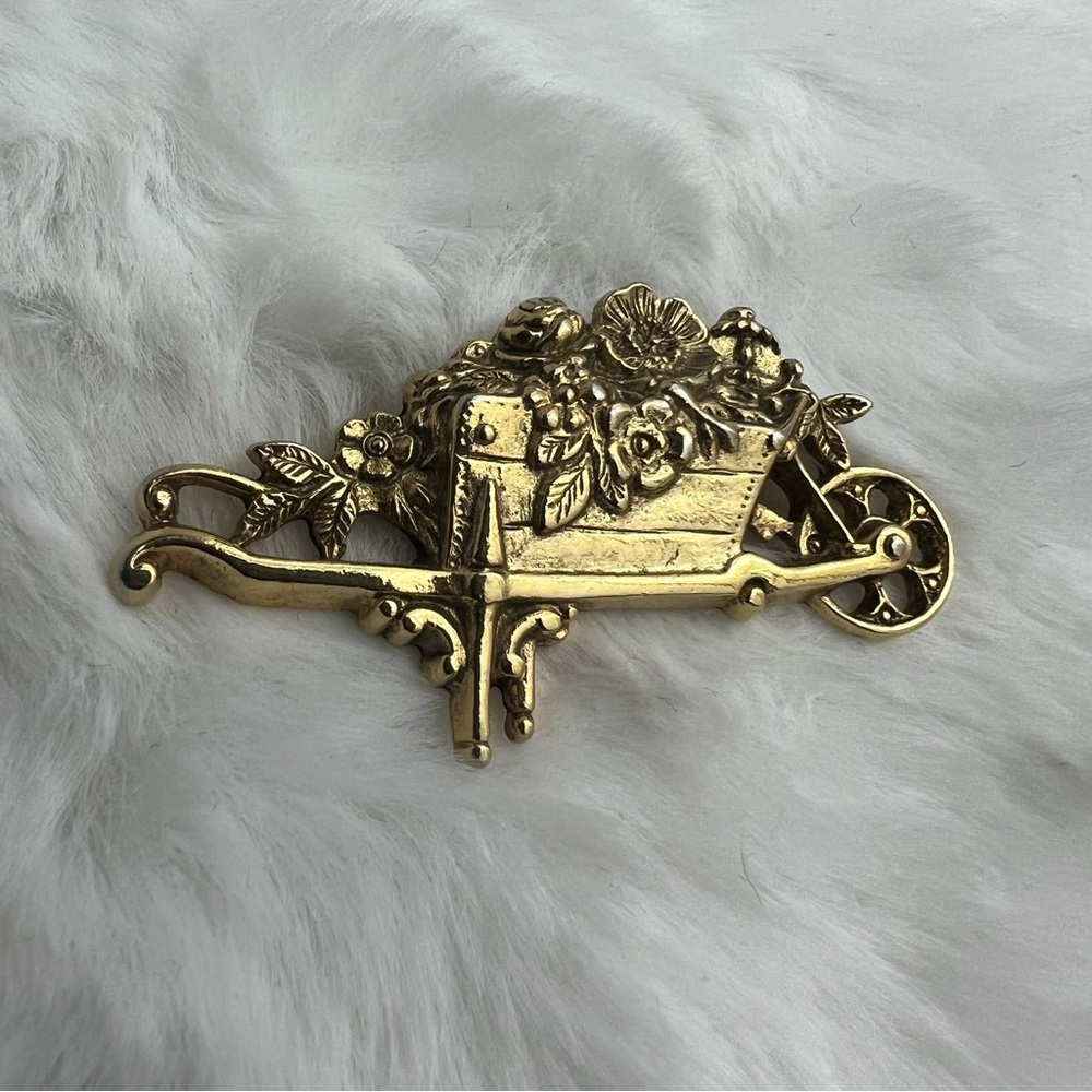 Vintage Gold Tone Wheelbarrow w/ Flowers Brooch
